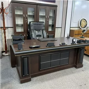 میز مدیریتی مدل کلاسیک 2000 فیلبندشاپ مدل 810407