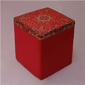 صندلی پاف سنتی ترمه و مخمل قرمز تحویل در باربری مقصد مبلمان فرنا مدل 1108541