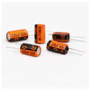 خازن 220 میکروفاراد 63 ولت AXBOOM (بسته 100 عددی)