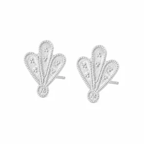 گوشواره میخی نقره زنانه نوا مدل دست ساز طرح تاج کد GU60 