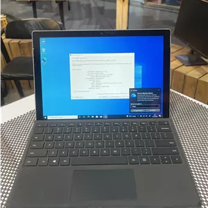 لپ تاپ استوک Microsoft Surface Pro 5 با پردازنده Core i7-7660U، رم 16GB LPDDR3 و SSD 512GB-تاچ غیرفعال