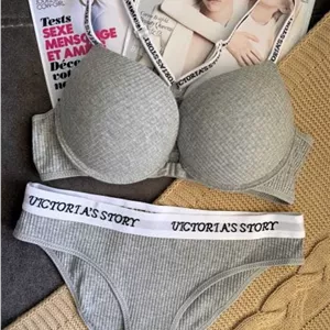 ست شورت و سوتین اسفنجی وارداتی جلوبازشو Victoria’s story