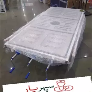 تخت بیمارستانی مکانیکی لگن‌خور سه هندل و سه شکن سوراخ‌دار